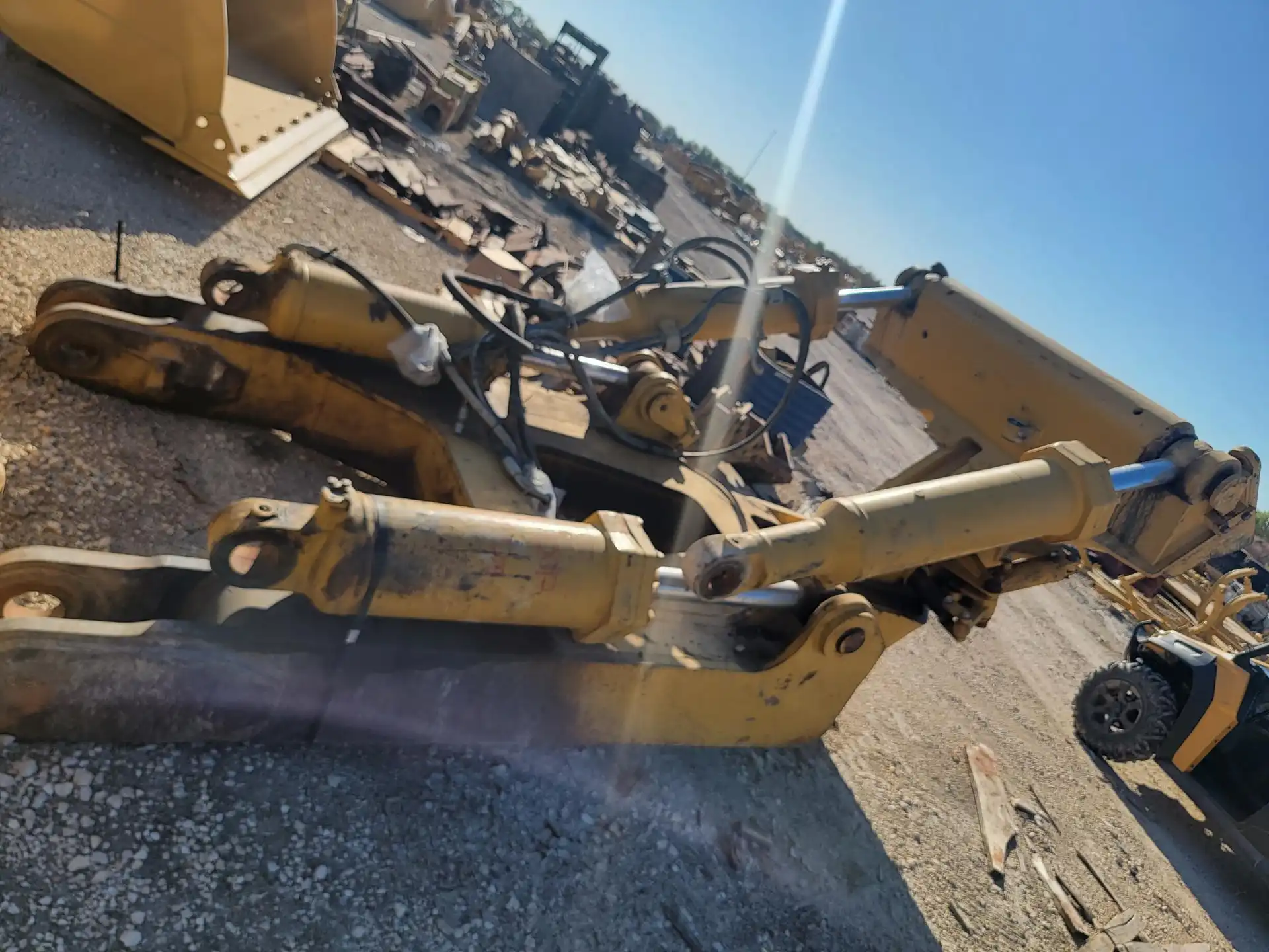USED SINGLE SHANK RIPPER             MQ image 5