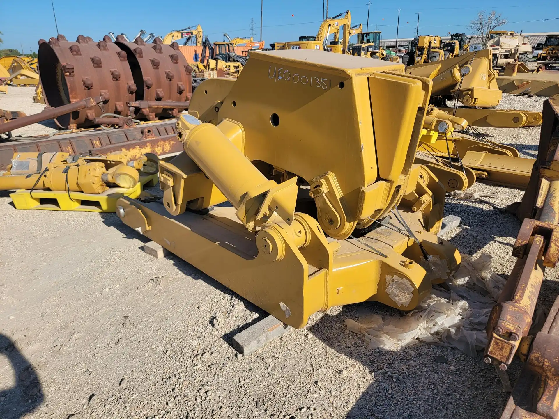 USED D10T SS RIP                            MQ image 3