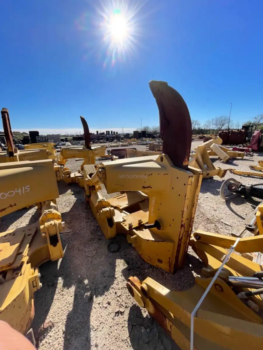 USED D8R/T SS RIPPER                    MQ image 3