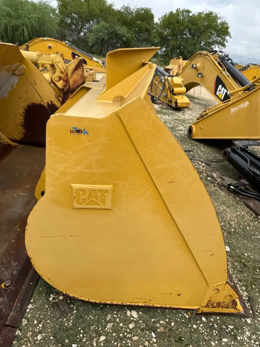 USED 924/930K PIN ON BUCKET                       MQ image 6