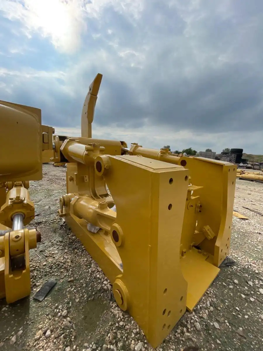 USED D8R SS RIPPER                        MQ image 7