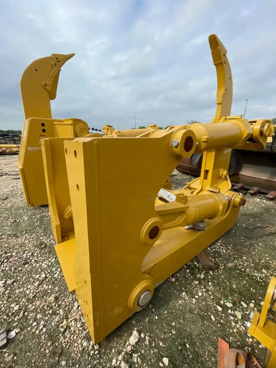 USED D8R SS RIPPER                    MQ image 7