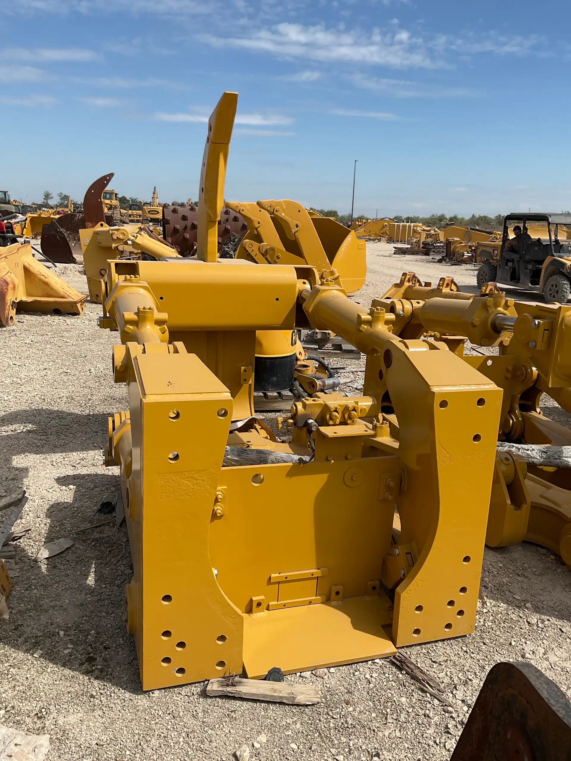 USED D8R SS RIPPER                          MQ image 4