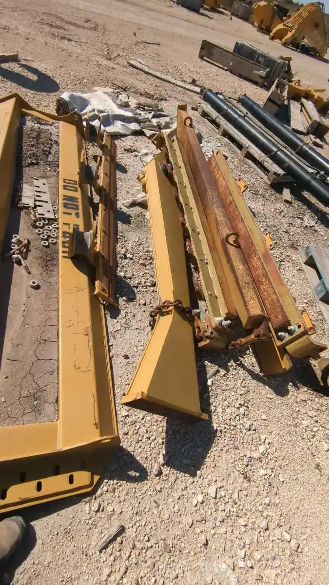 USED 740 TAILGATE                  MQ image 4