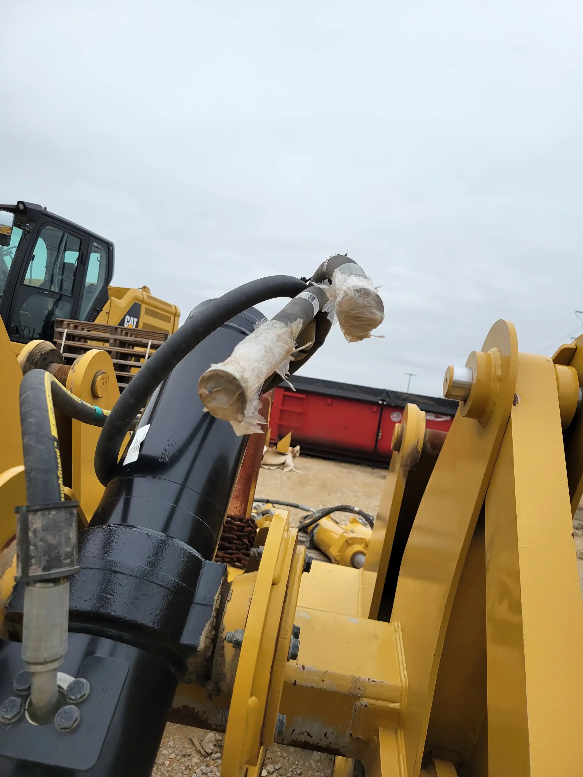 CAT D6 RIPPER BLH image 2