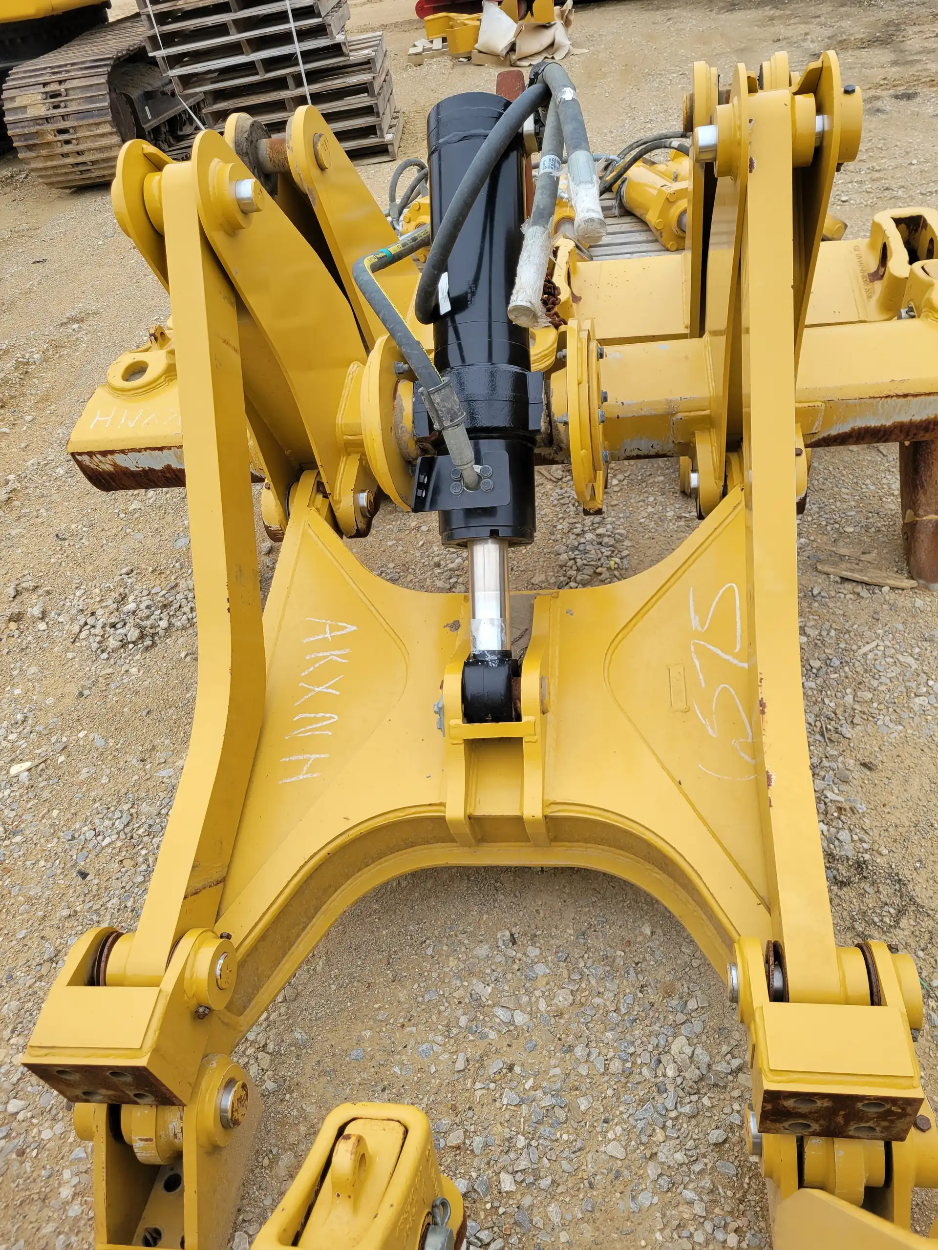 CAT D6 RIPPER BLH image 5