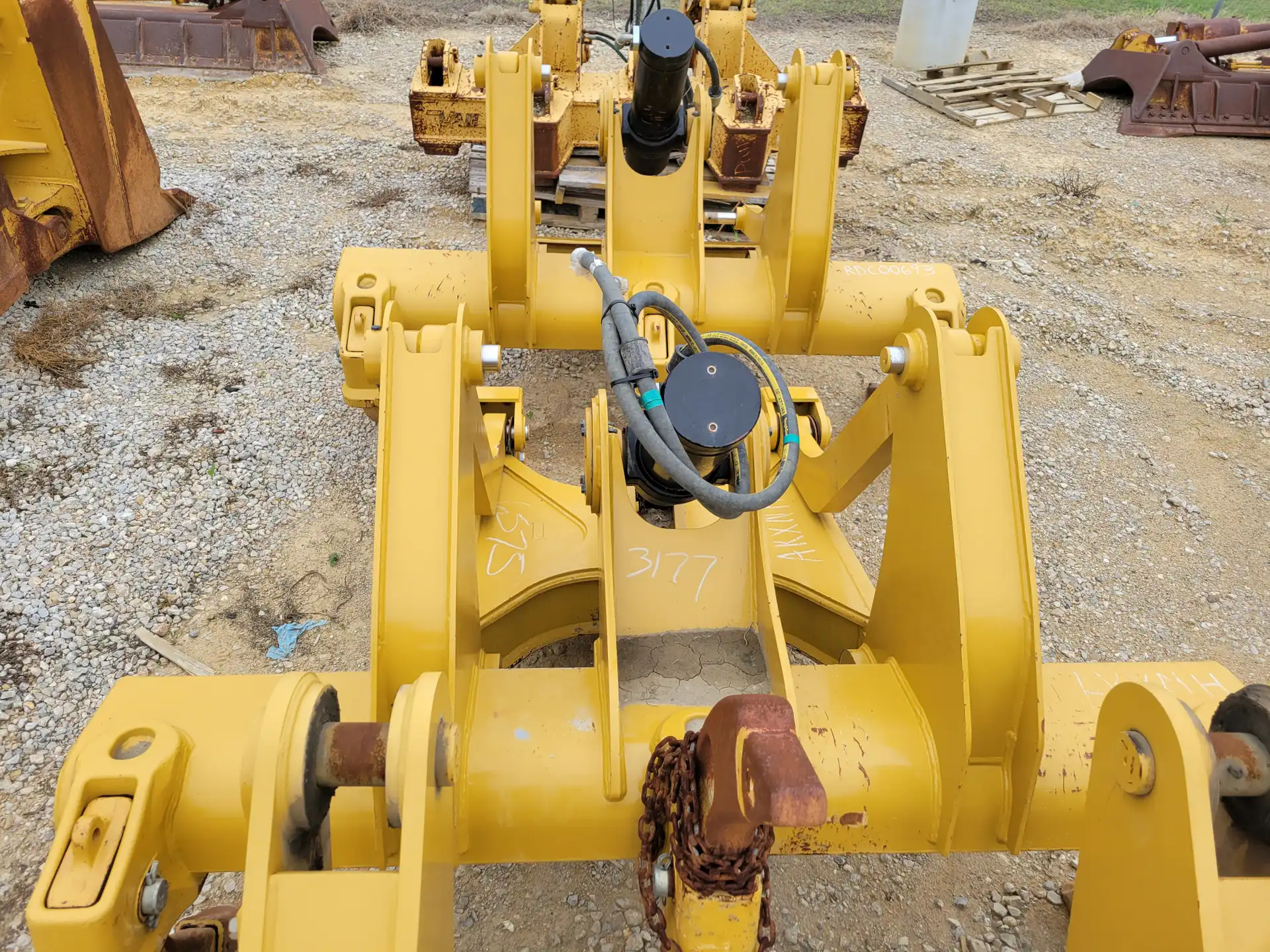 CAT D6 RIPPER BLH image 7