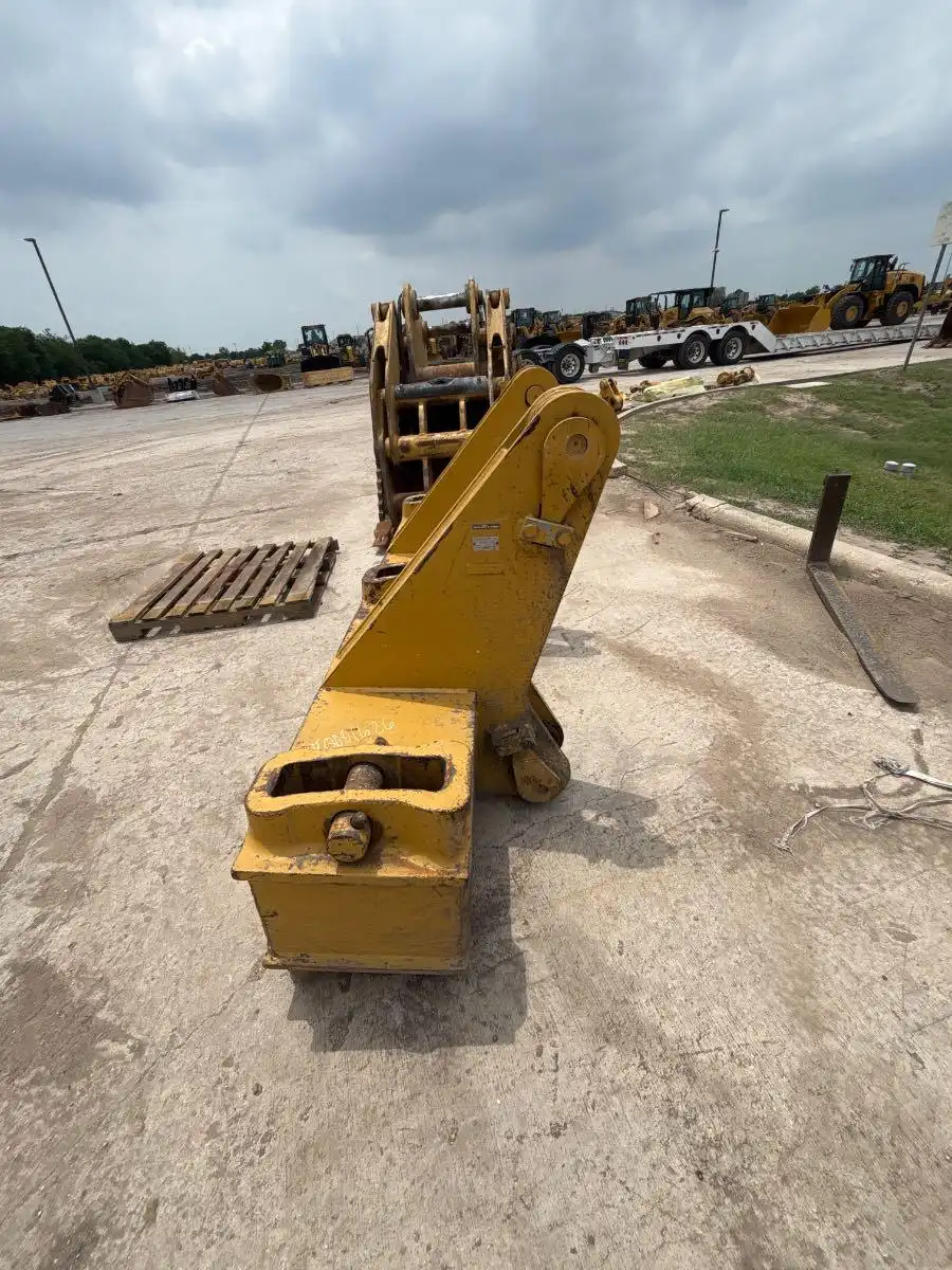 USED CAT MS RIPPER FOR D8T              MQ image 4