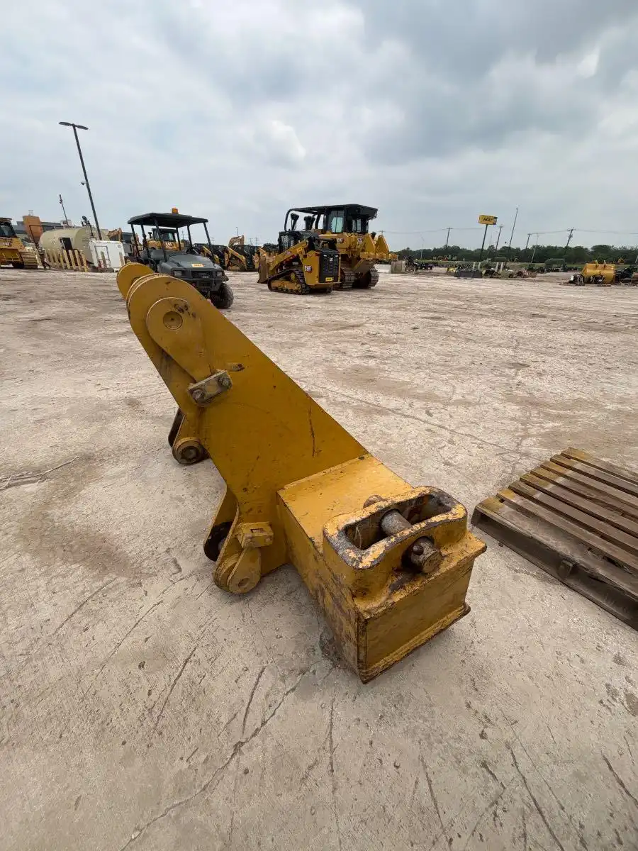 USED CAT MS RIPPER FOR D8T              MQ image 8