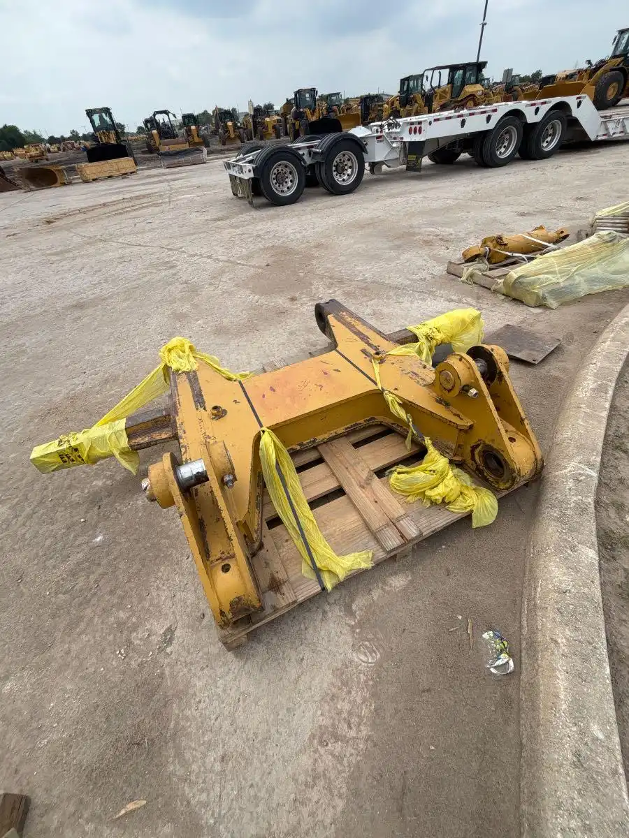 USED CAT MS RIPPER FOR D8T              MQ image 10