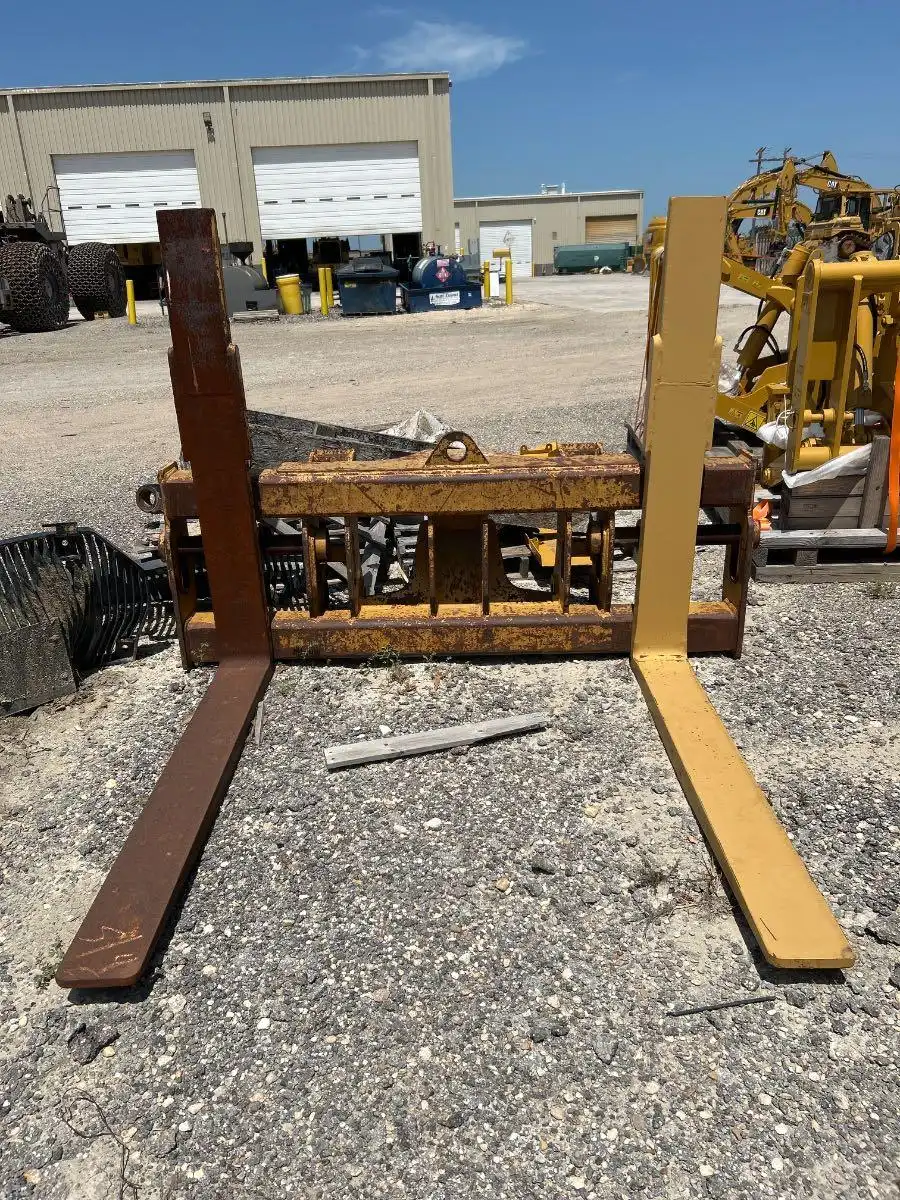 USED 60" WICKER 950M PIN ON FORKS image 6