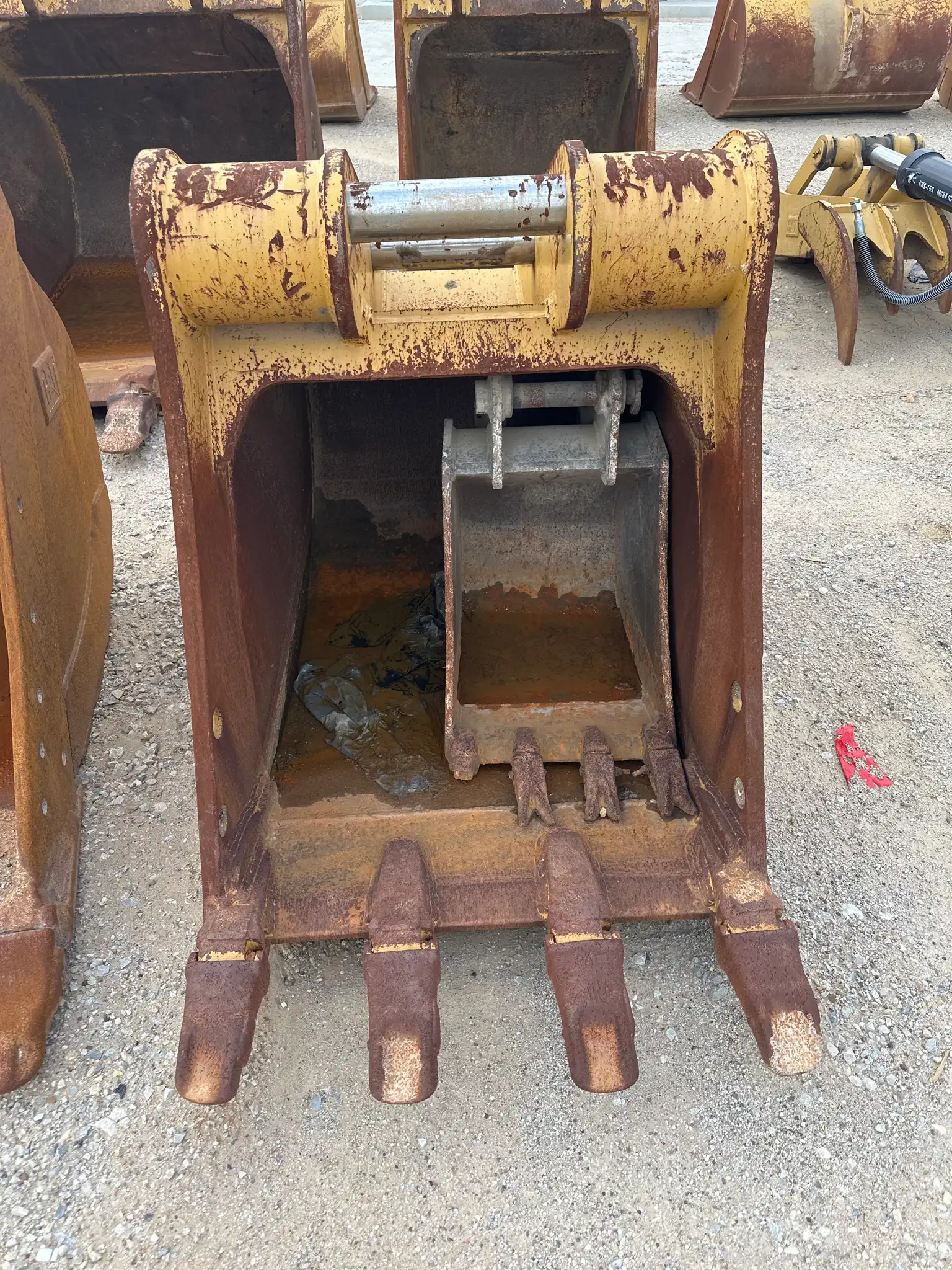 ROCKLAND B LINKAGE BUCKET *PIN GRABBER USE ONLY* MV image 5