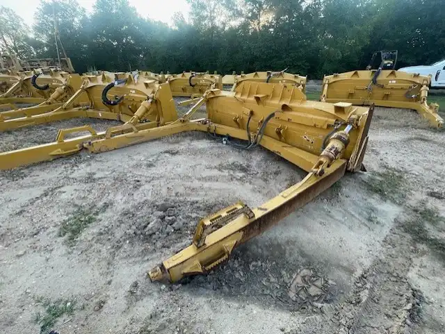CAT S BLADE FOR D6 LGP MACHINE BLH image 4