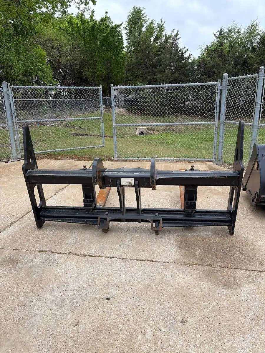 CAT 60' FORKS FOR FUSION COUPLER BLH image 4