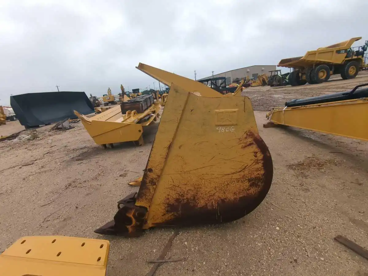 USED 980 TOOTH BUCKET                     MQ image 2