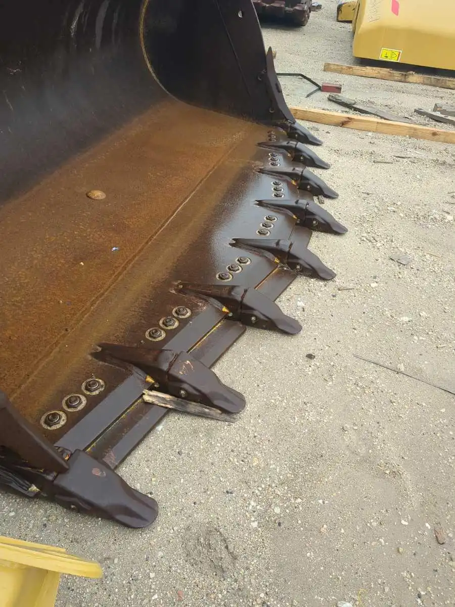 USED 980 SPADE NOSE ROCK BUCKET                   MQ image 3