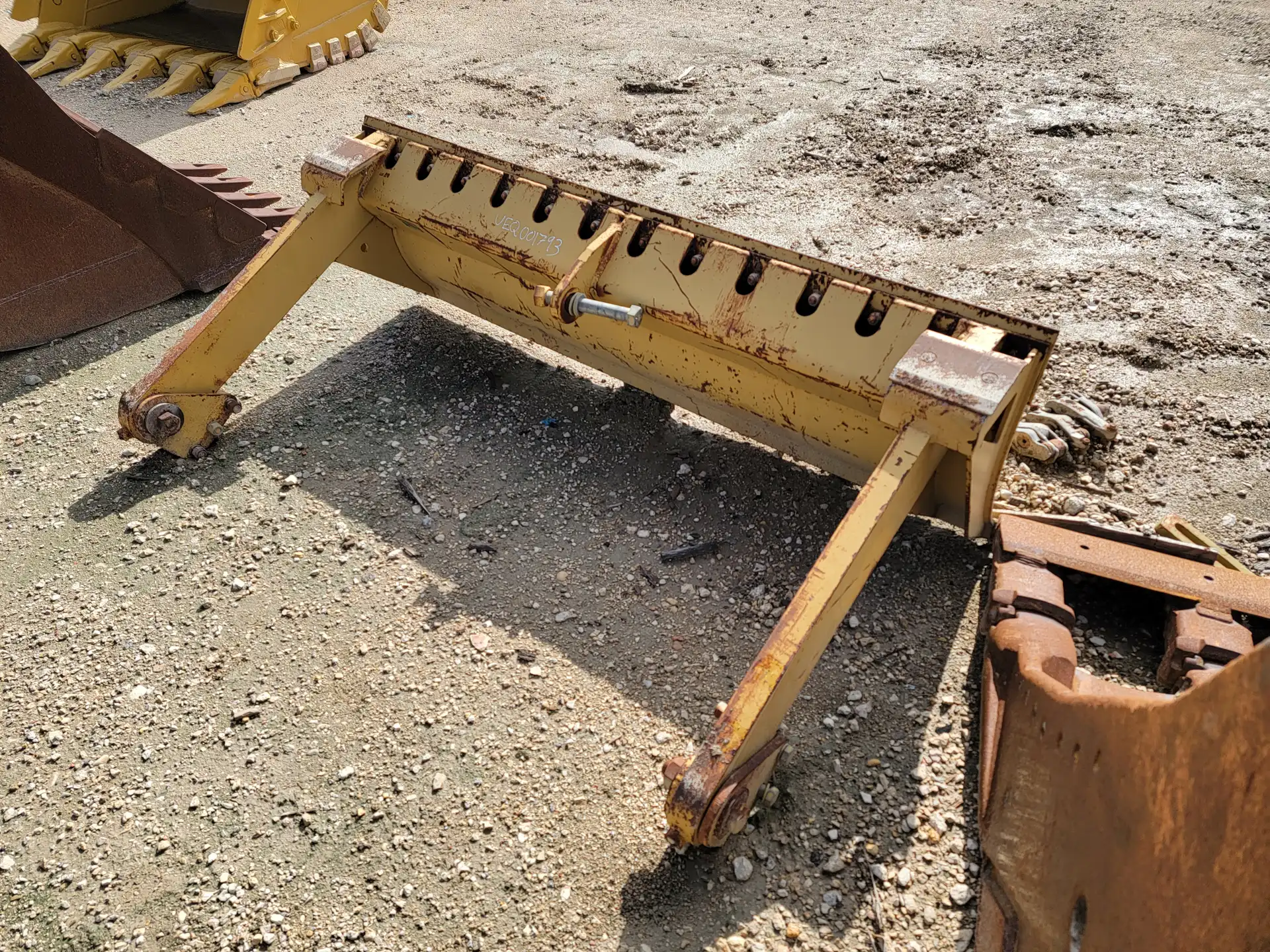 CP433C LEVELING BLADE                     MQ image 2