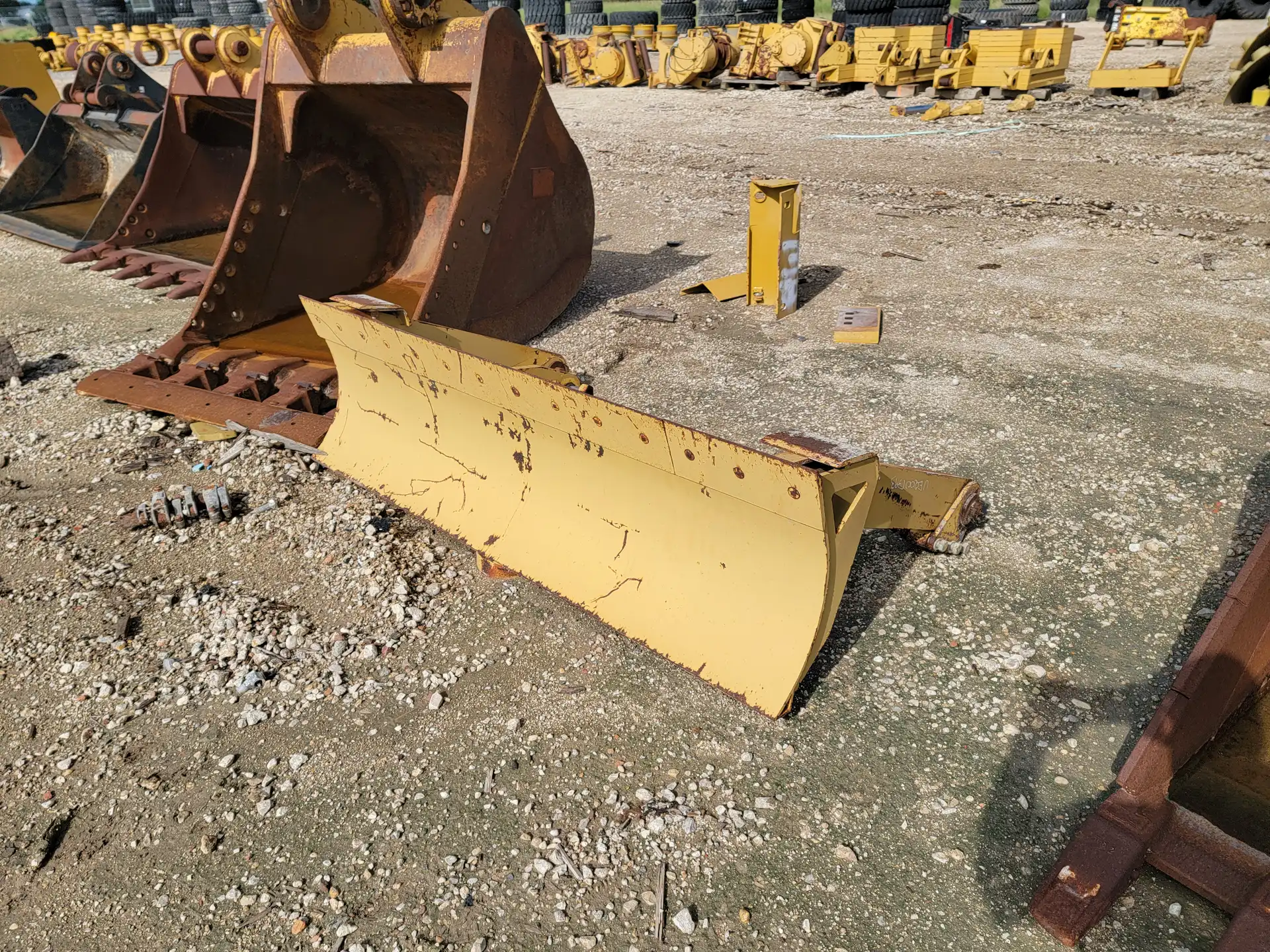 CP433C LEVELING BLADE                     MQ image 4