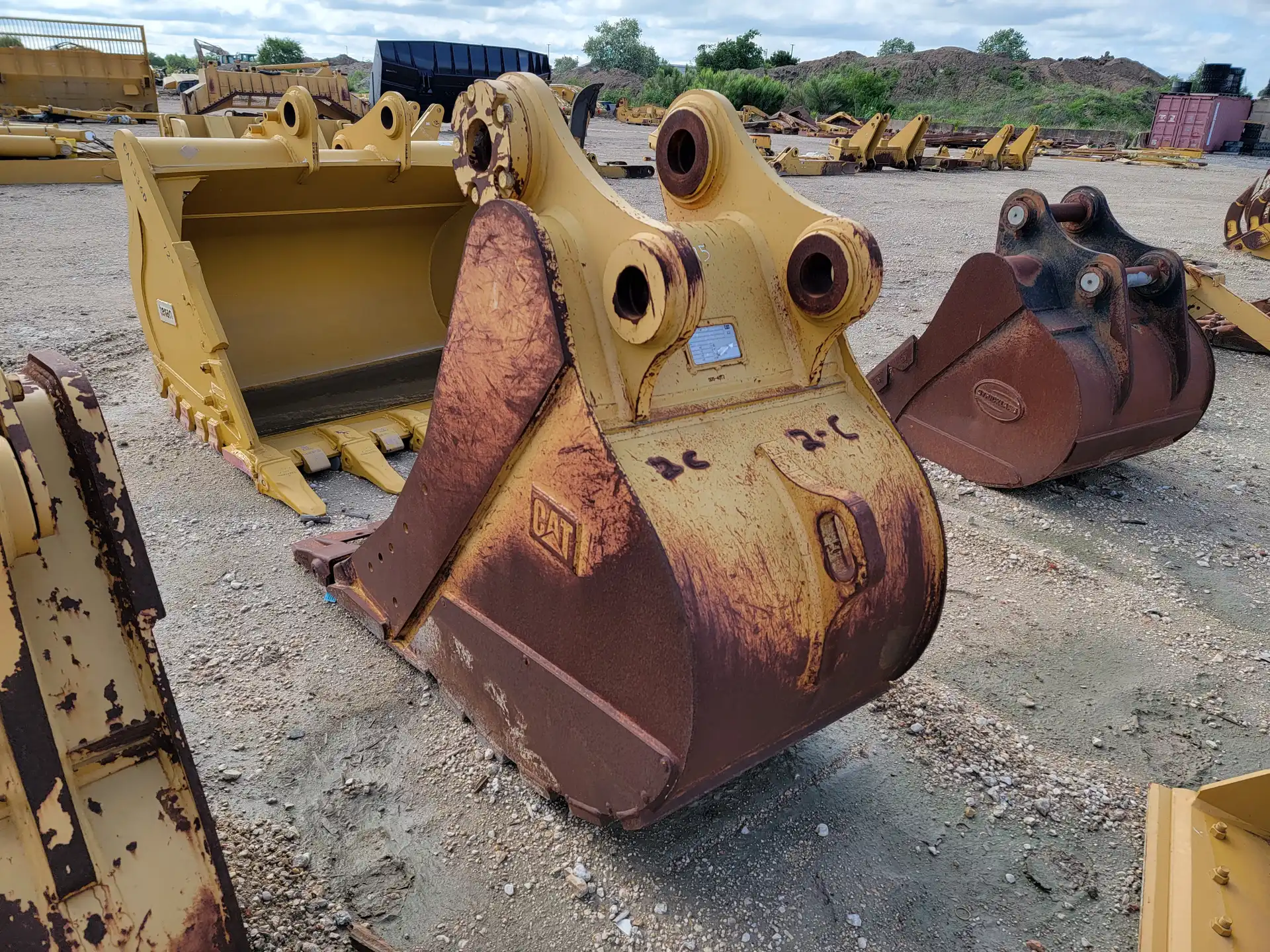 USED 336 36" BUCKET                        MQ image 2