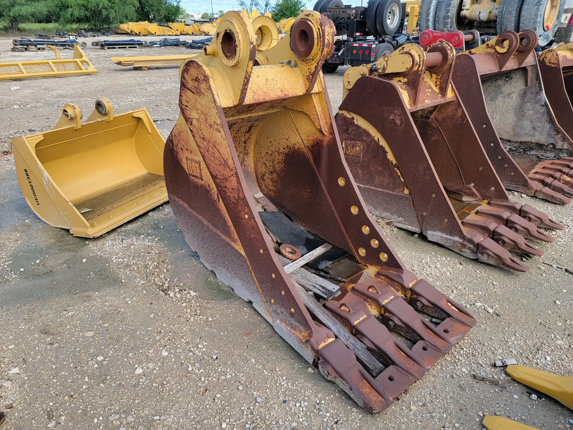 USED 336 36" BUCKET                        MQ image 5