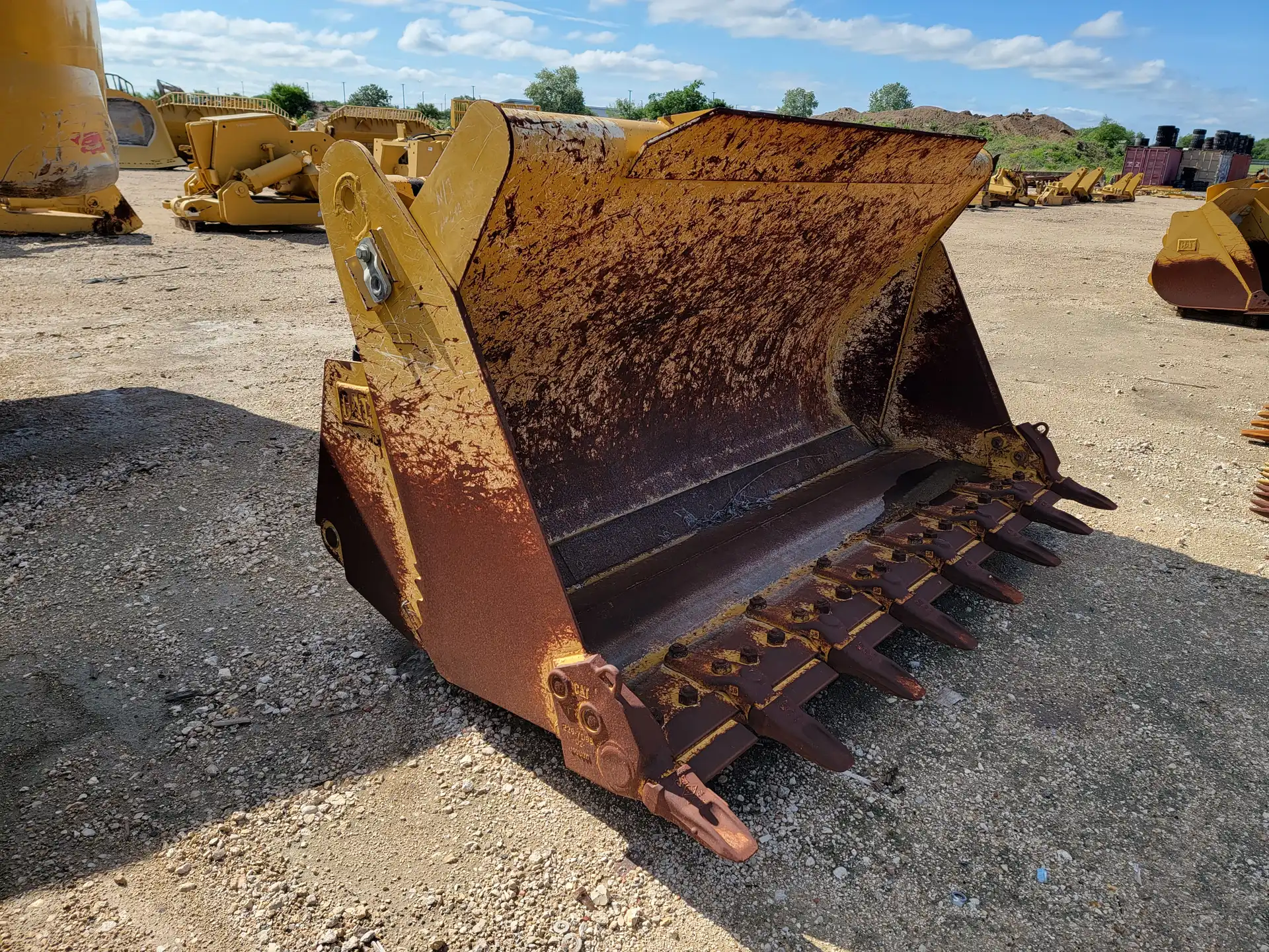 USED 973K MP BUCKET                    MQ image 5