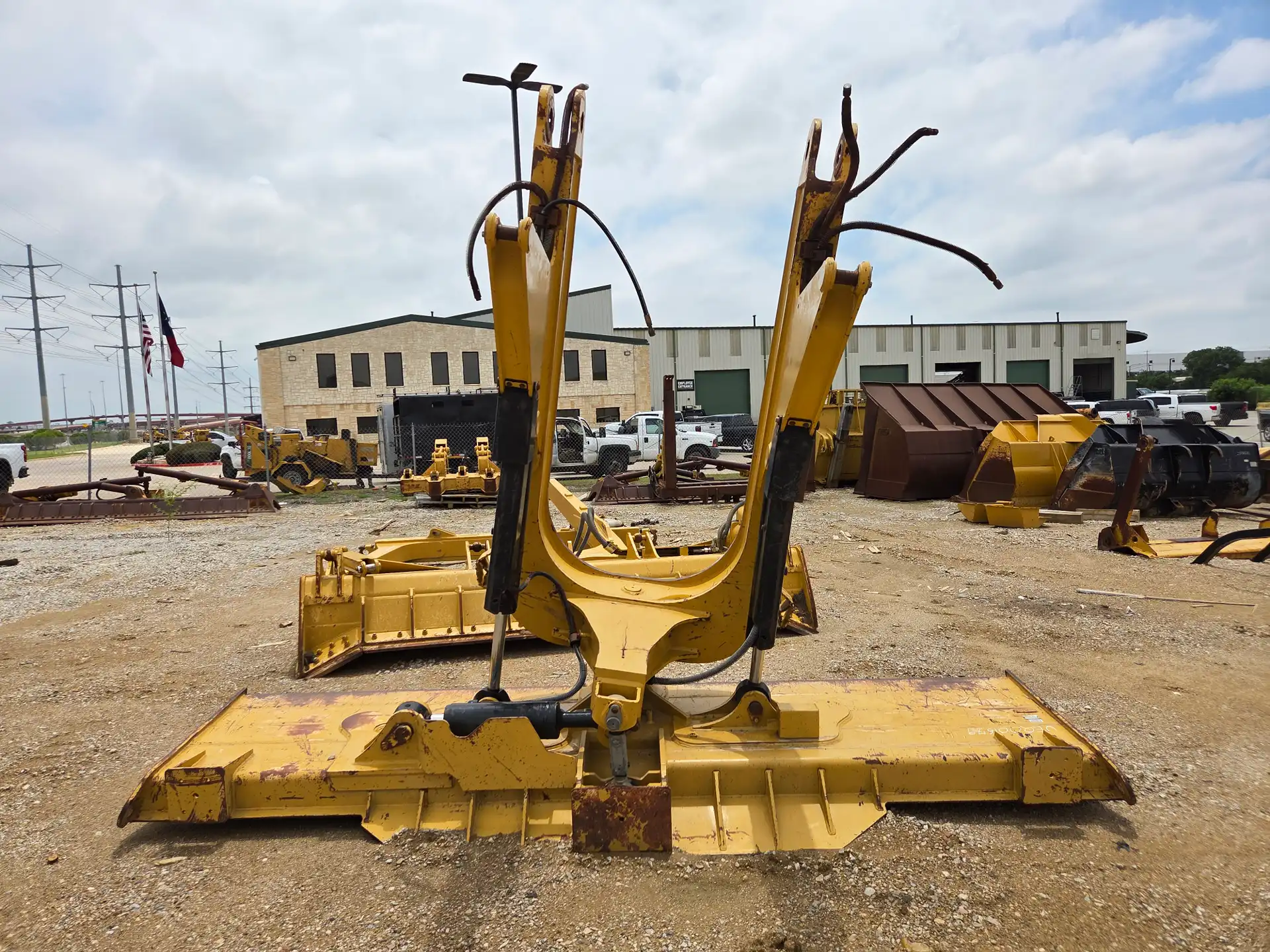 USED D6N 6WAY BLADE                        MQ image 6