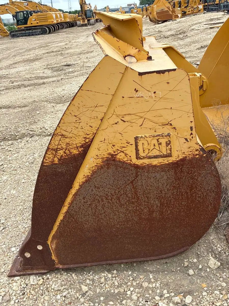 938 PIN ON BUCKET SRS image 5