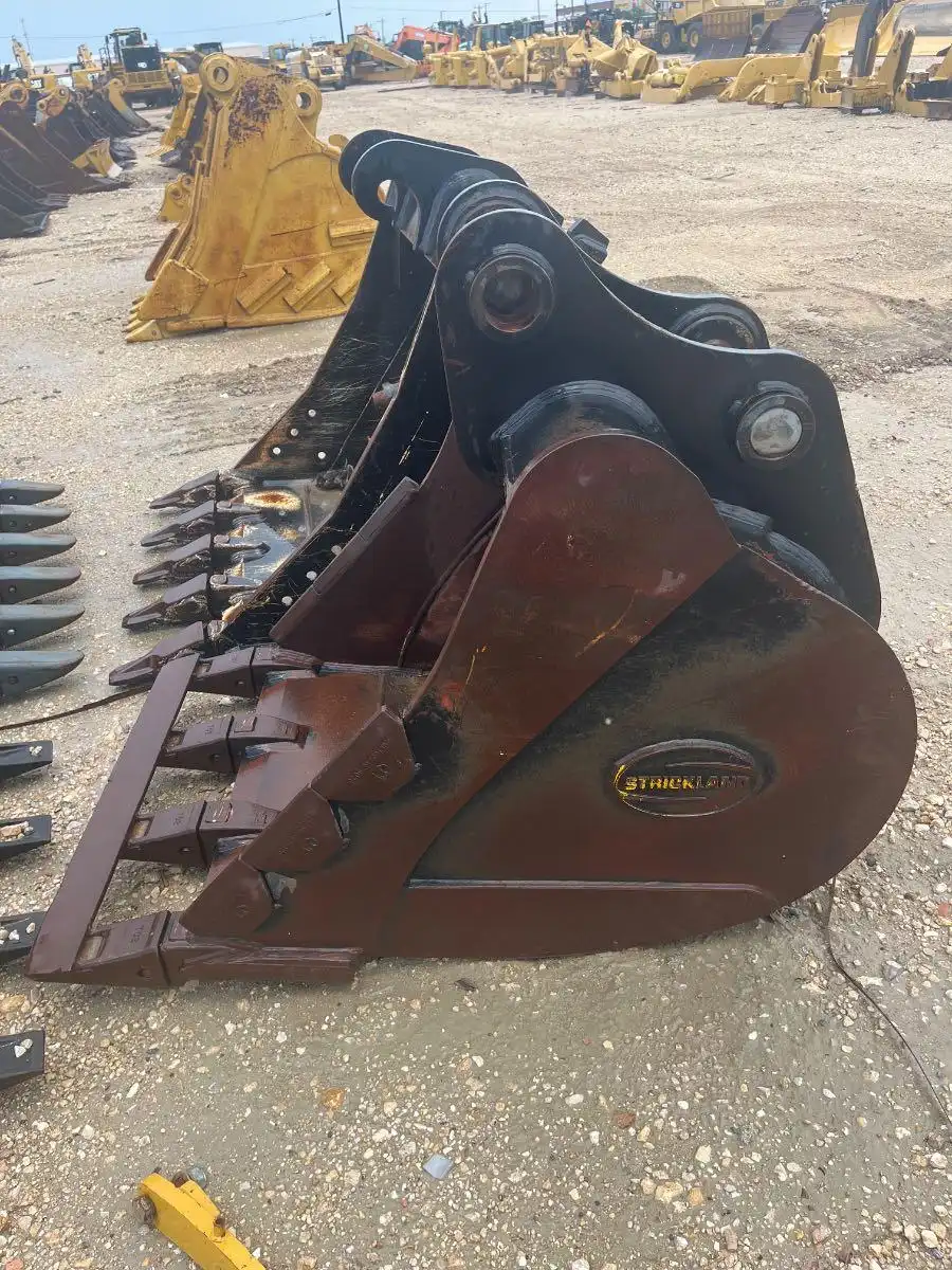 USED 39" STRICKLAND BUCKET                     MQ image 3