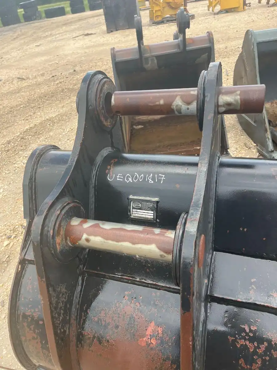 USED 39" STRICKLAND BUCKET                     MQ image 6