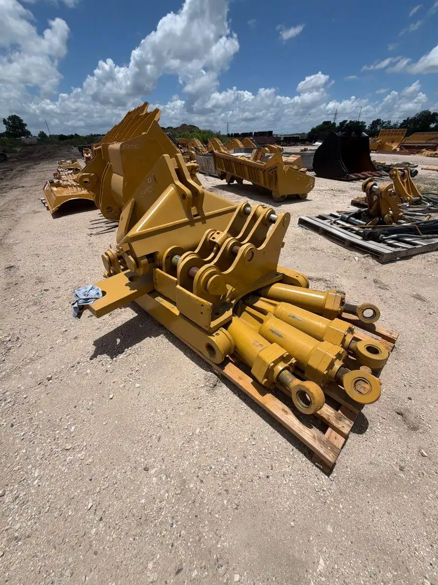 USED D8T SS RIPPER W/ PIN PULLER          MQ image 3