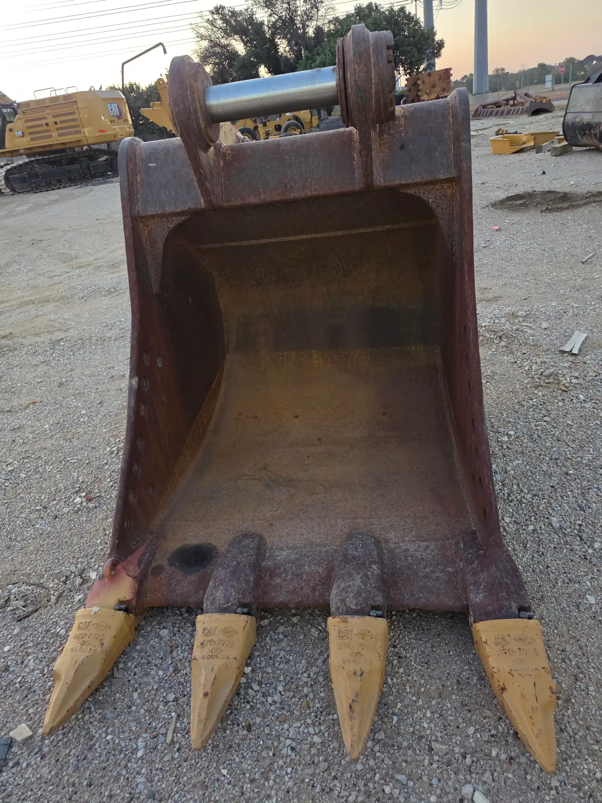 USED 54" BUCKET image 4