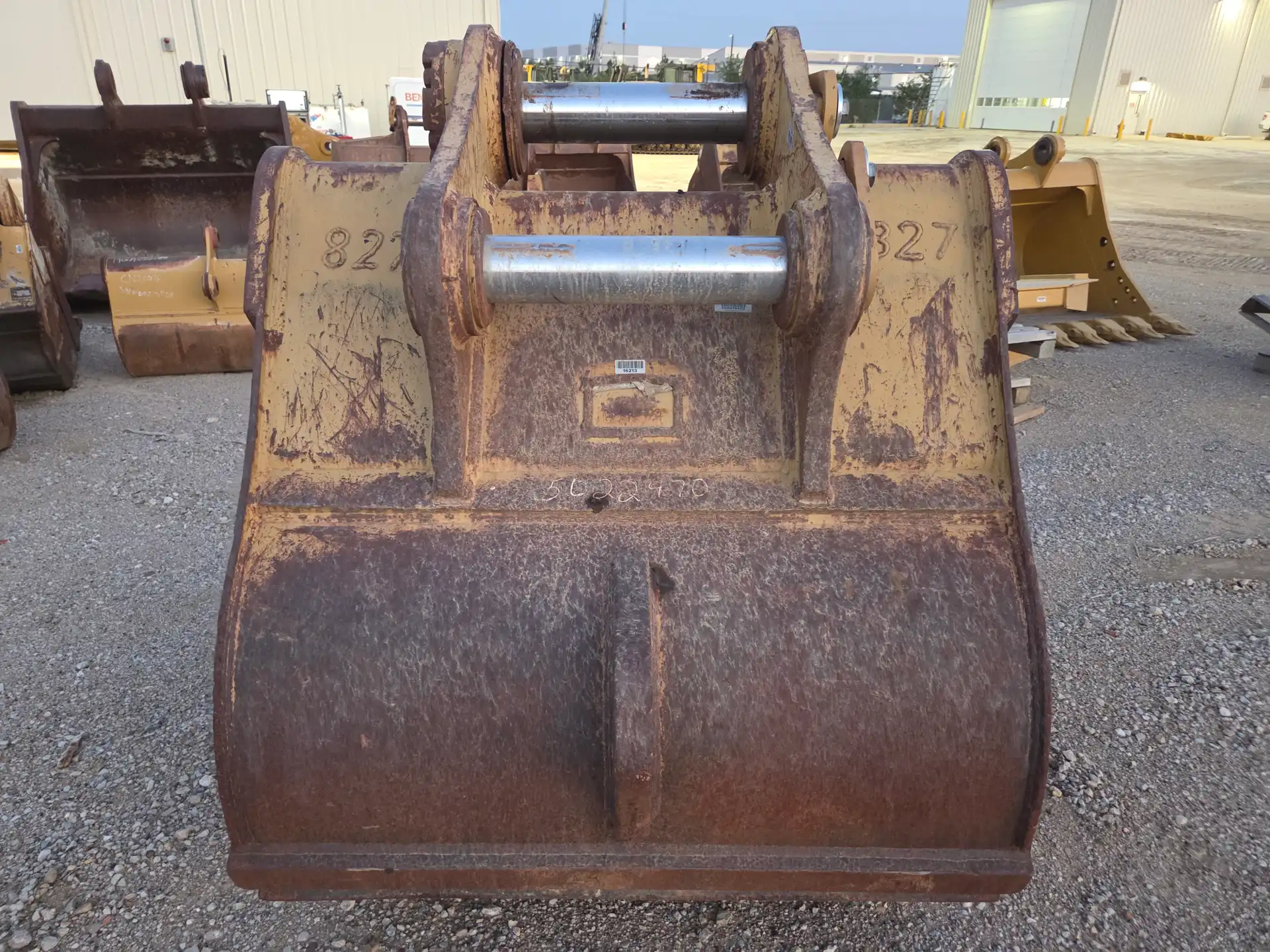 USED 54" BUCKET image 3