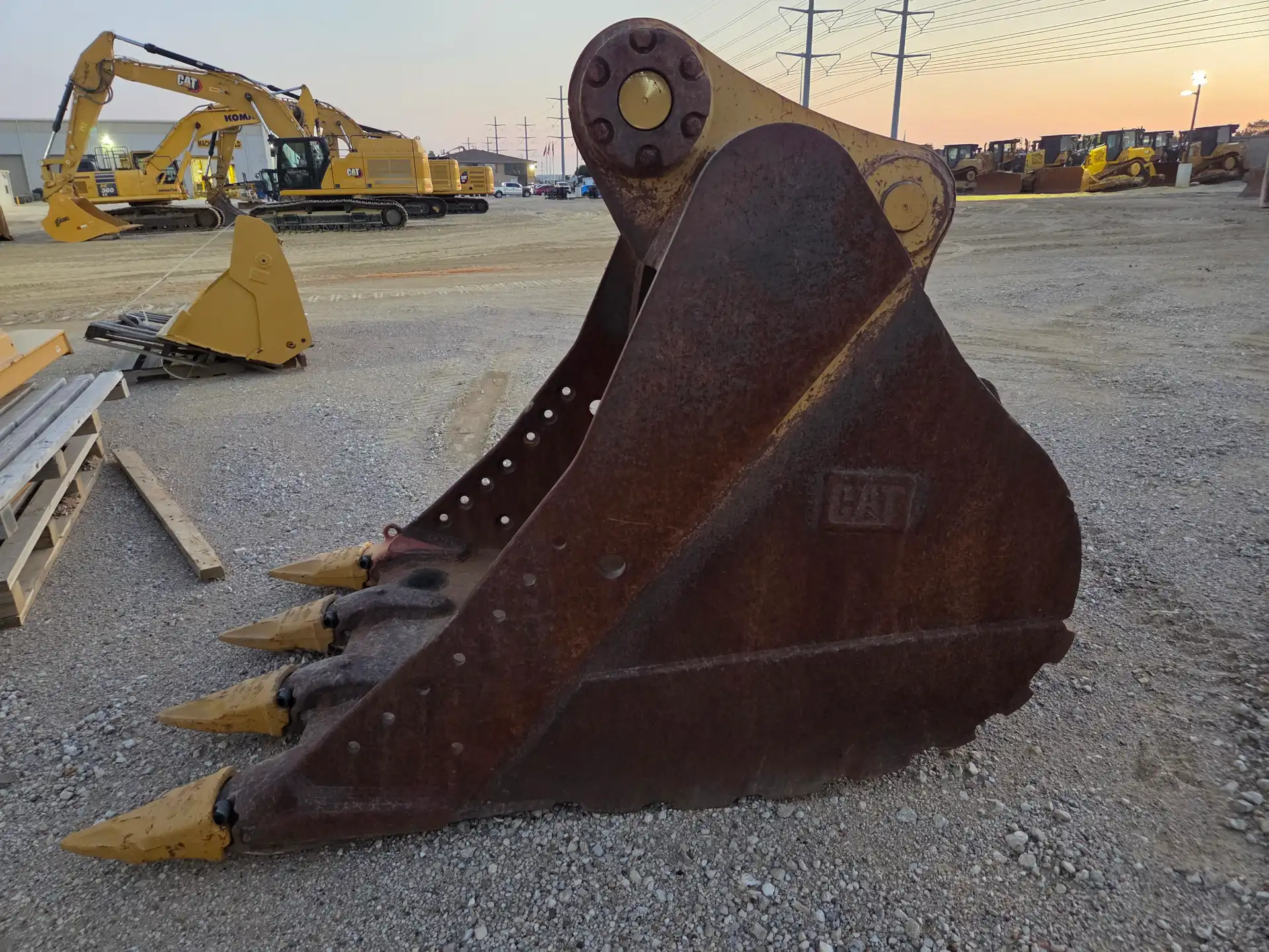 USED 54" BUCKET image 6