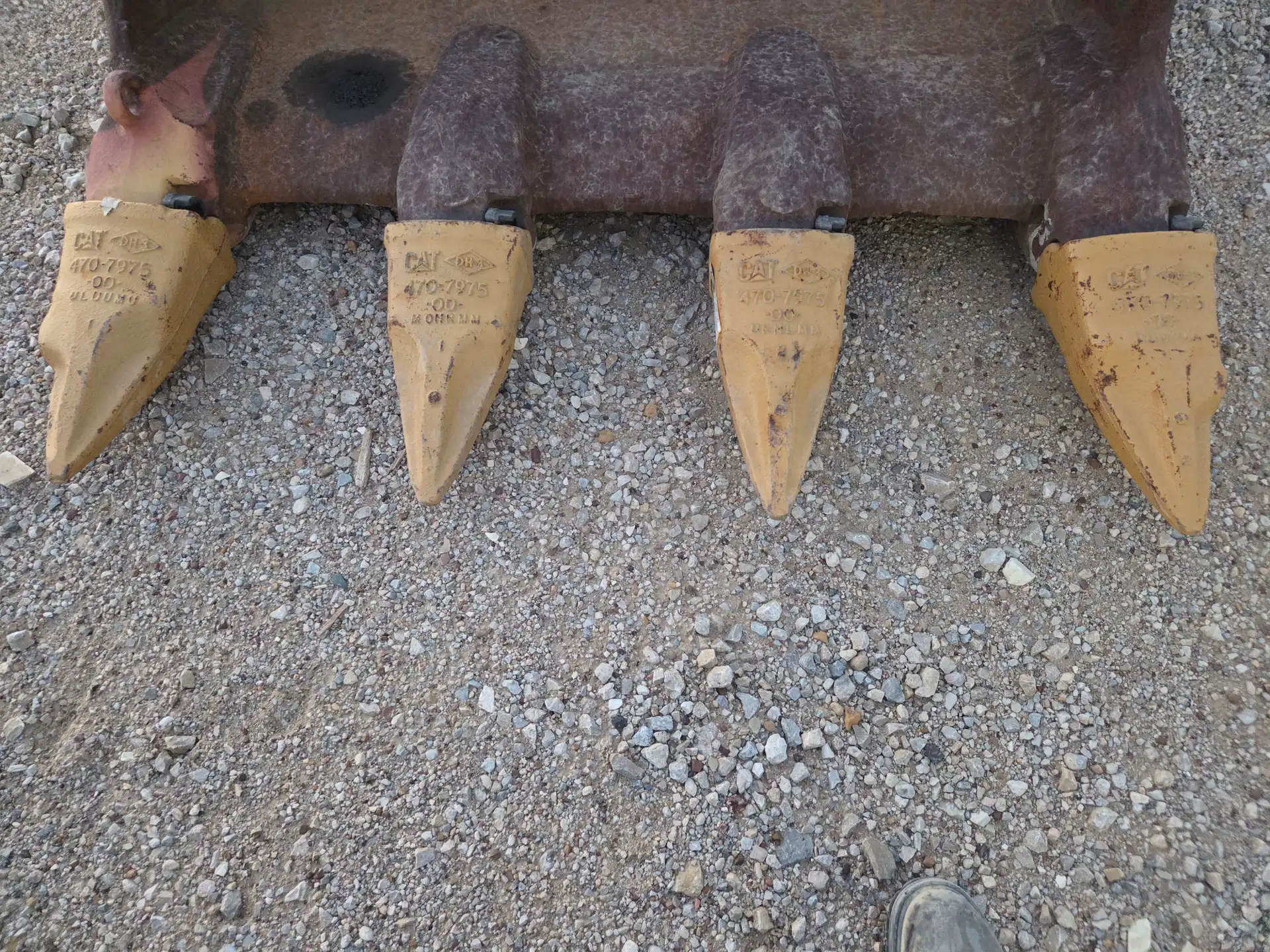 USED 54" BUCKET image 8