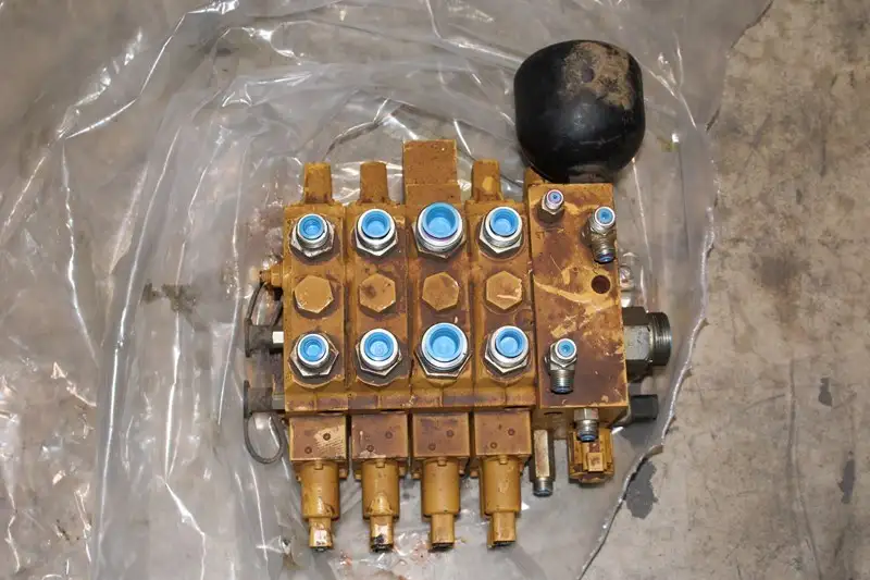 4 Bank Valve GP image