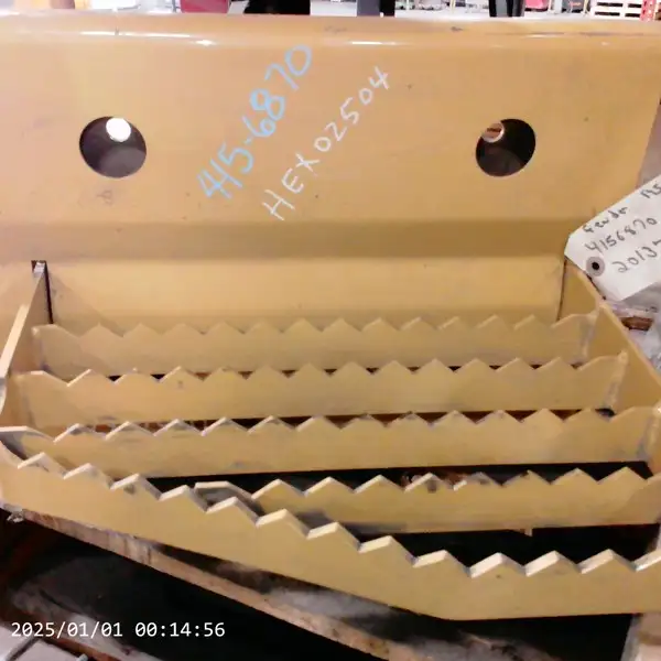 Fender With Operator Step image