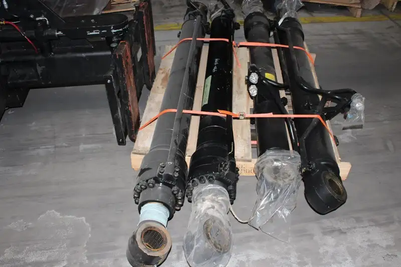 Complete Arrangement With Tube And Rod Assemblies image