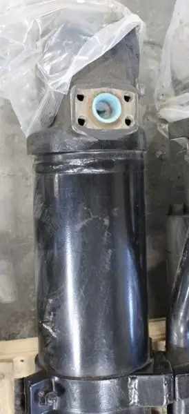 Complete Cylinder Arrangement With Tube And Rod Assemblies image