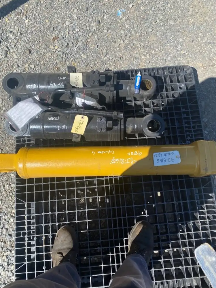 Cylinder G image