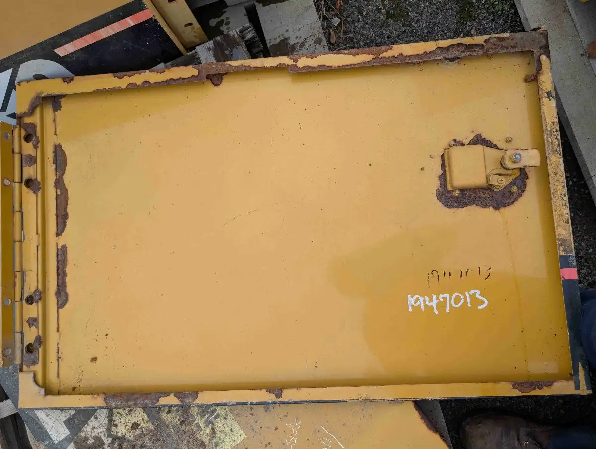 Door AS. (lh image