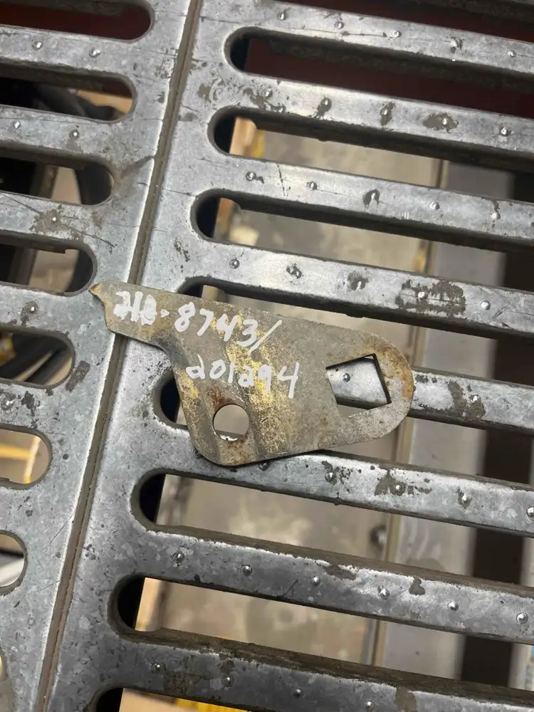 Bracket-alt image
