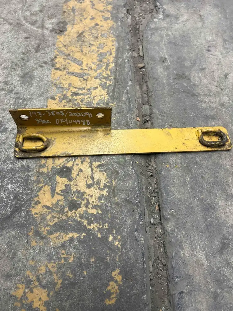 Bracket AS image