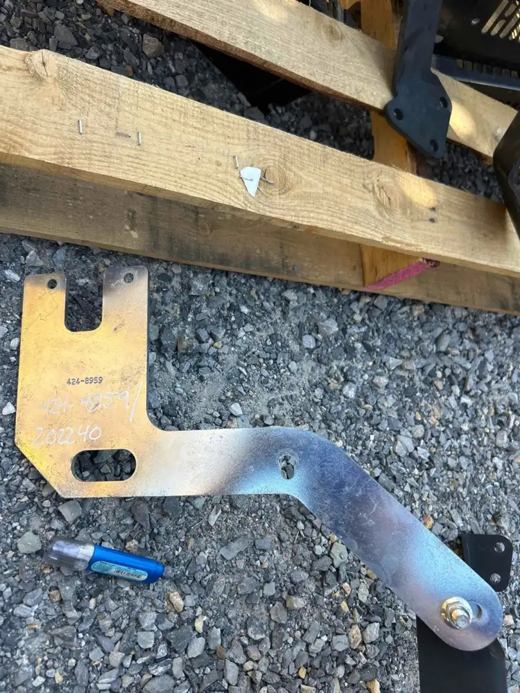 Bracket image