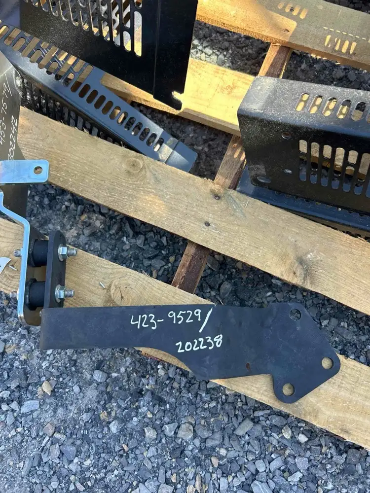 Bracket image