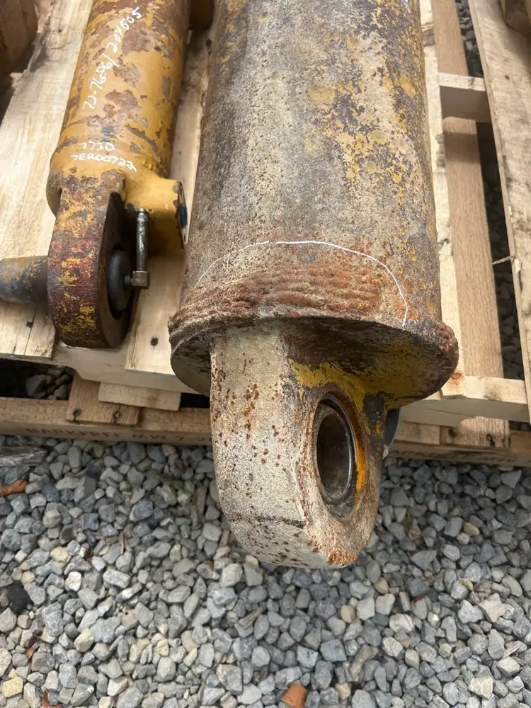Cylinder G image