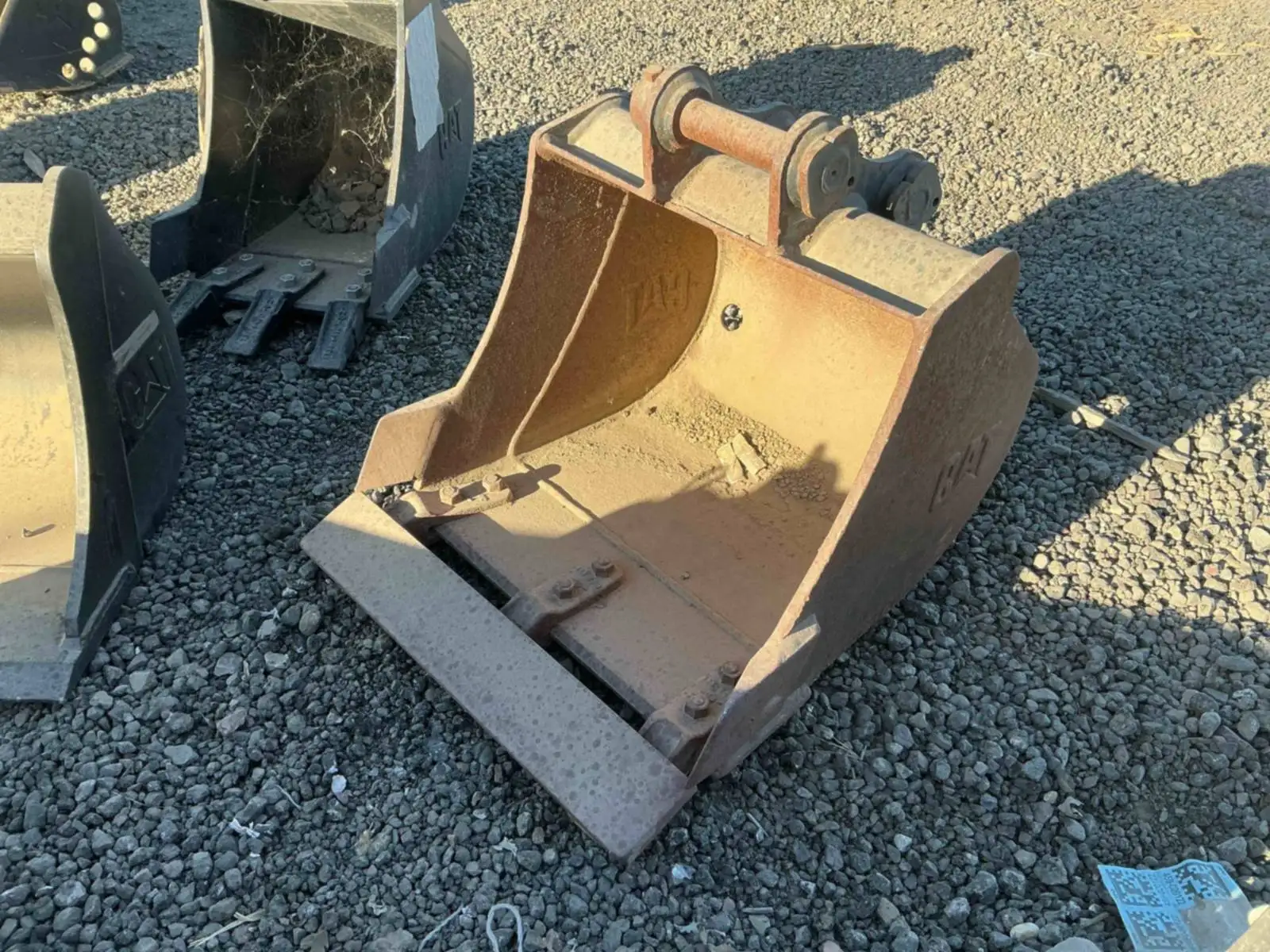 CAT 18" Dig Bucket. Fits CAT Mini Excavators. image