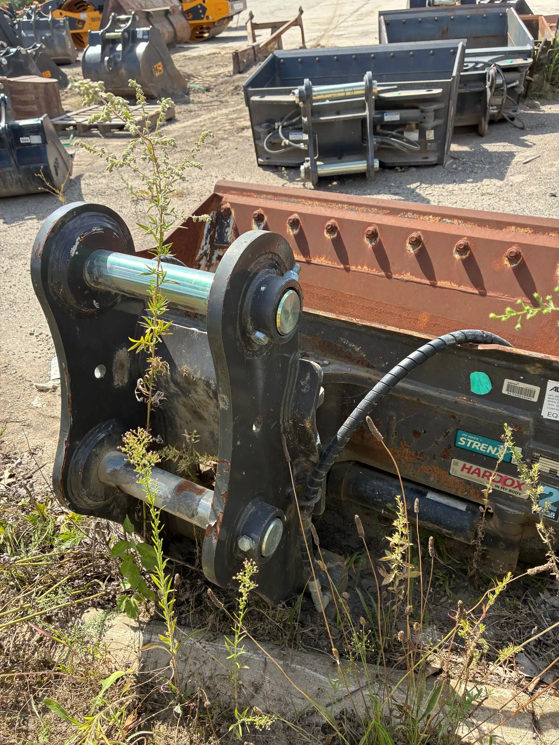 2021 AMI ATTACHMENTS 60" BKT FOR VOLVO EW180 image