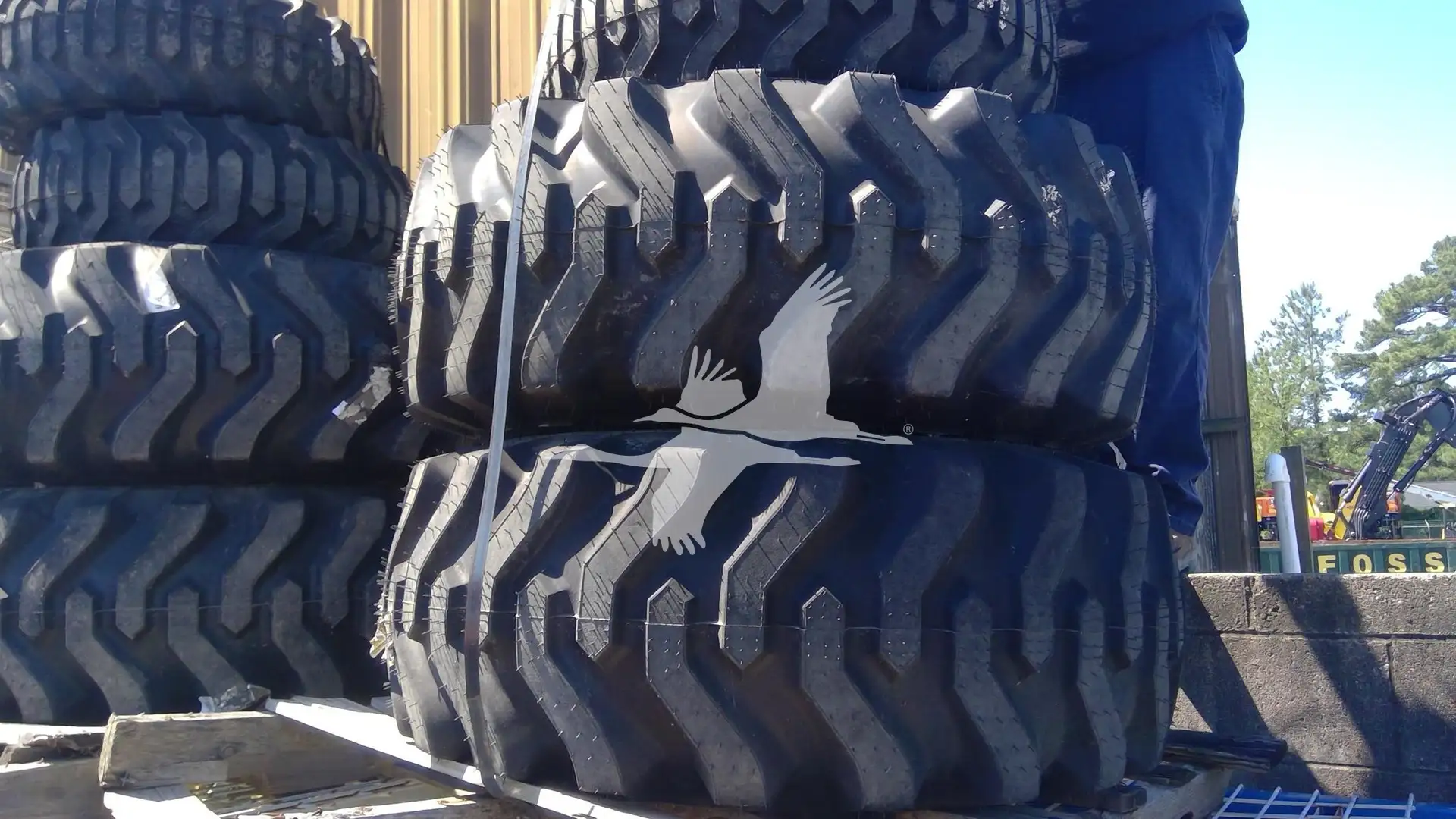 Kubota ALR9195 R4 Tire 15-19.5 image