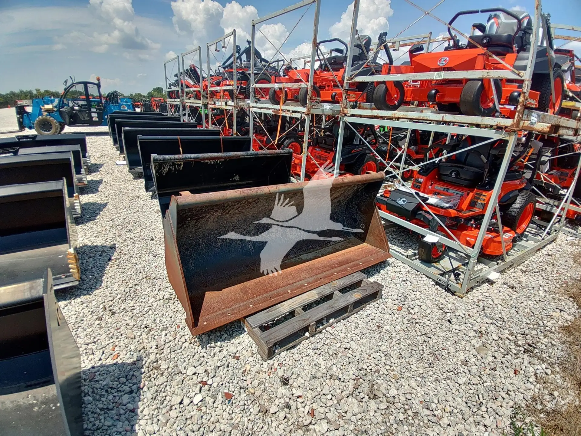 Kubota K7172 72 in GP Bucket image
