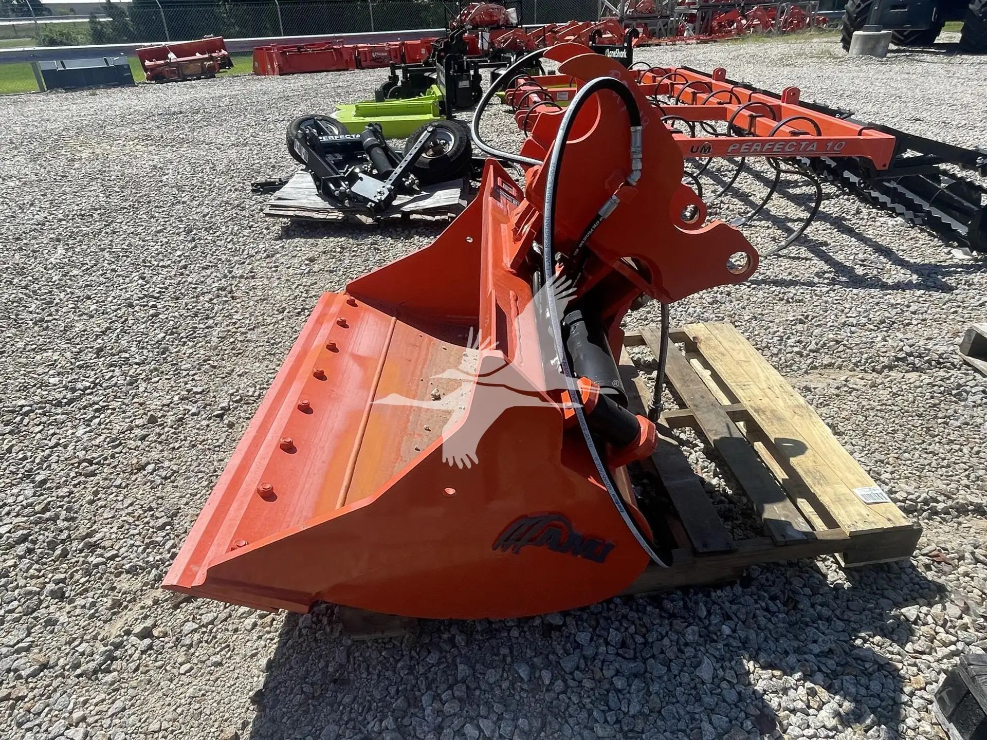 AMI HTD1416E 48 in Hydraulic Tilt Ditching Bucket image
